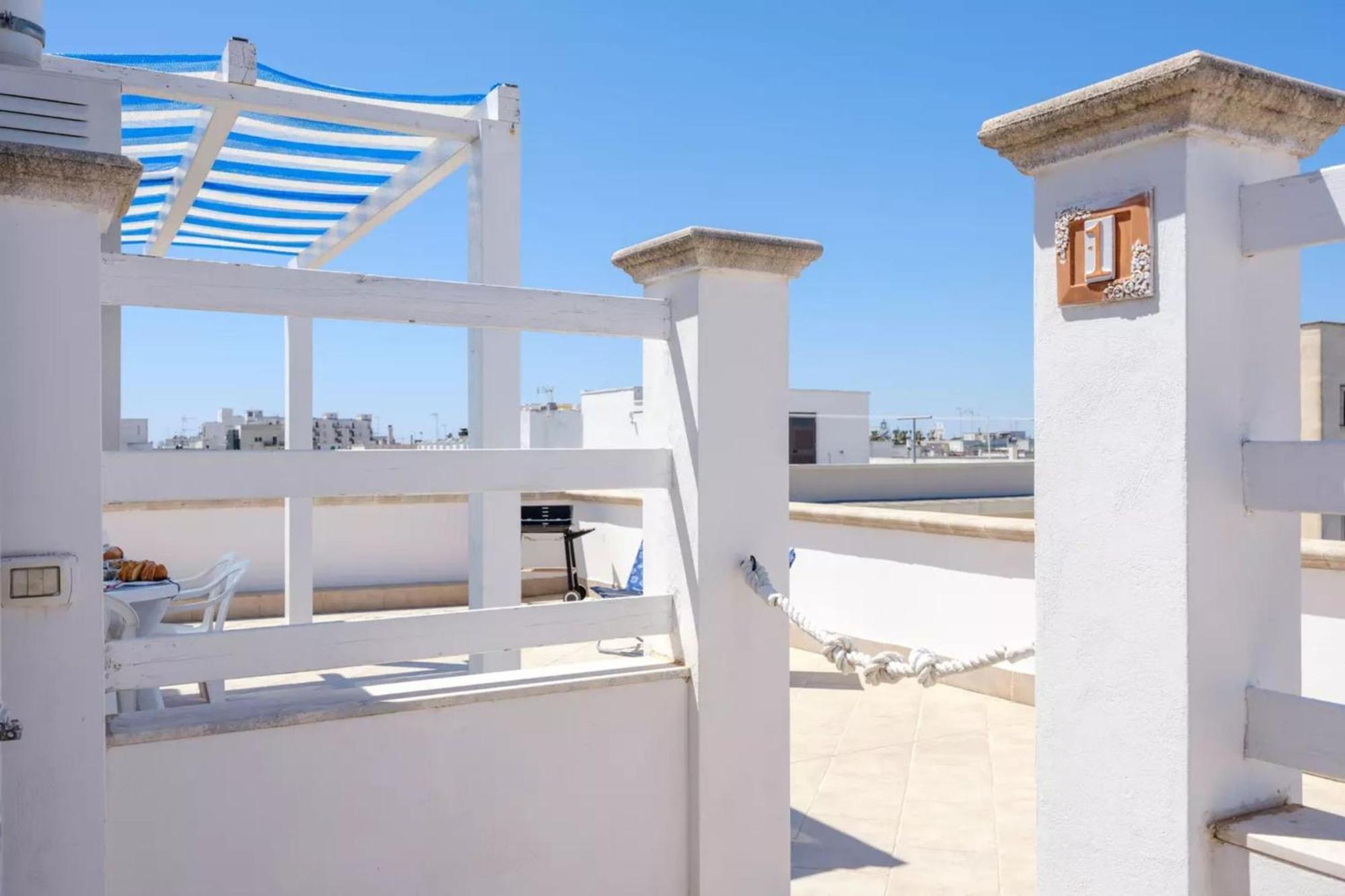 Emerald Residence Sleeps 12 With Sea View Porto Cesareo Dış mekan fotoğraf